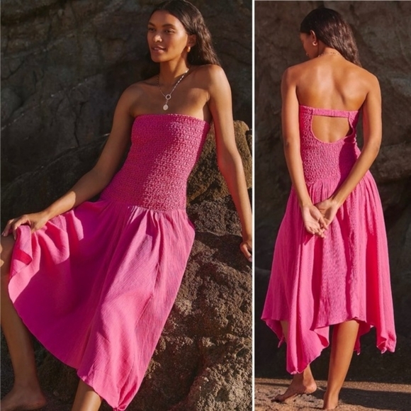Anthropologie Dresses & Skirts - Elegant Pink Strapless Dress